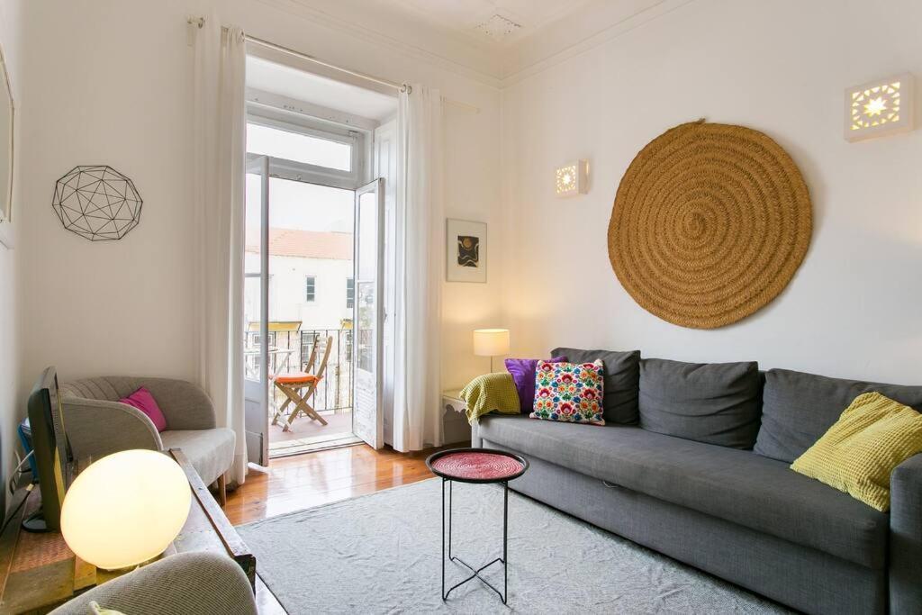 Principe Real Cool And Artistic 3 Bedrooms Flat! Lisbon Luaran gambar