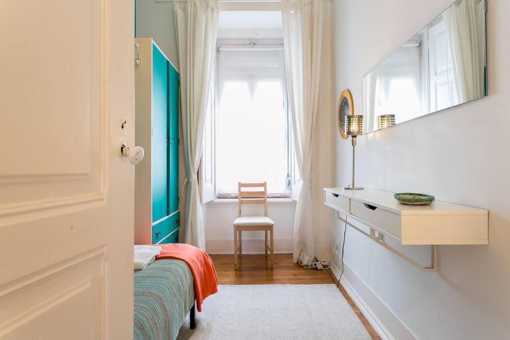 Principe Real Cool And Artistic 3 Bedrooms Flat! Lisbon Luaran gambar