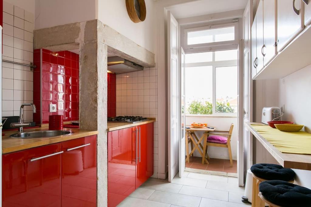 Principe Real Cool And Artistic 3 Bedrooms Flat! Lisbon Luaran gambar