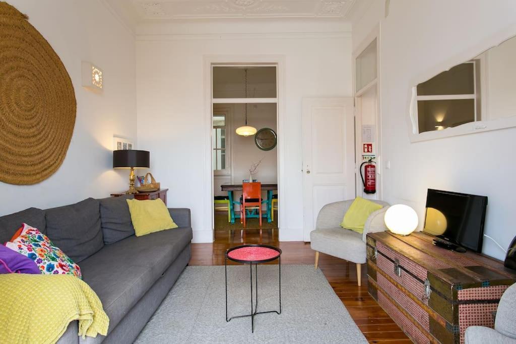 Principe Real Cool And Artistic 3 Bedrooms Flat! Lisbon Luaran gambar