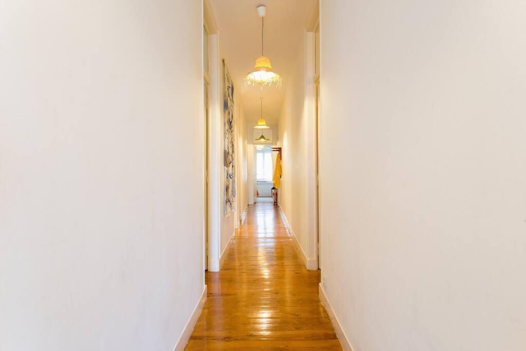 Principe Real Cool And Artistic 3 Bedrooms Flat! Lisbon Luaran gambar