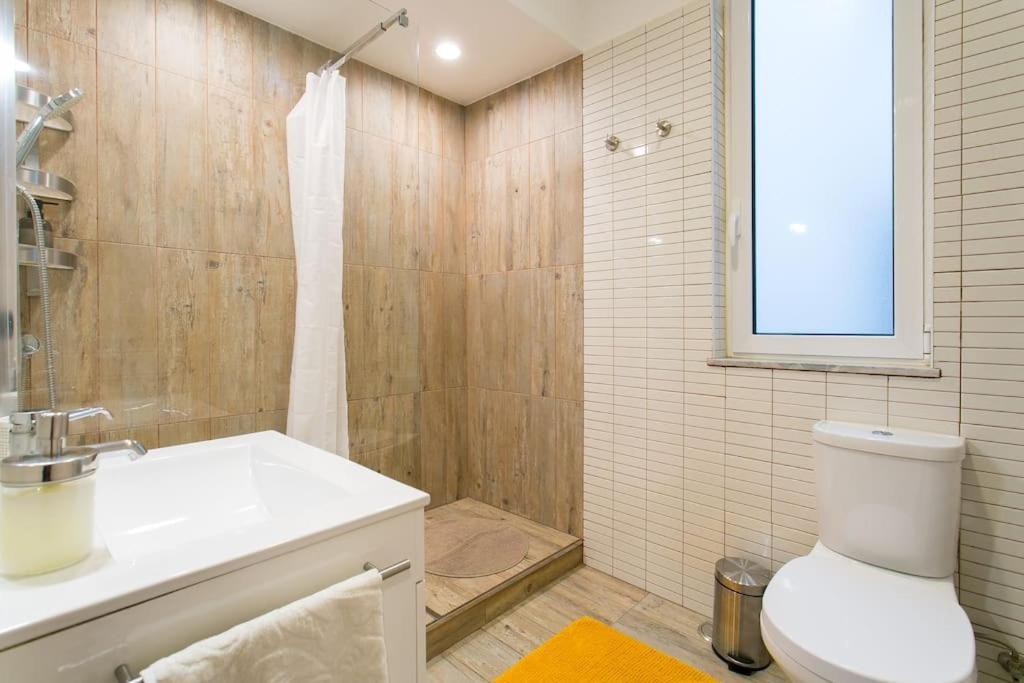 Principe Real Cool And Artistic 3 Bedrooms Flat! Lisbon Luaran gambar