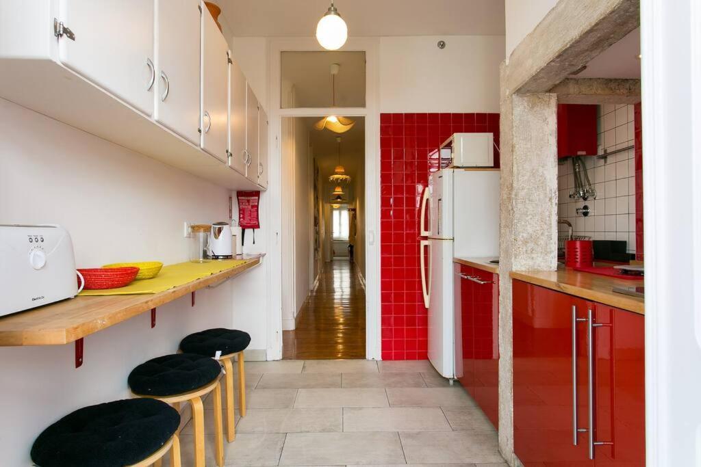 Principe Real Cool And Artistic 3 Bedrooms Flat! Lisbon Luaran gambar