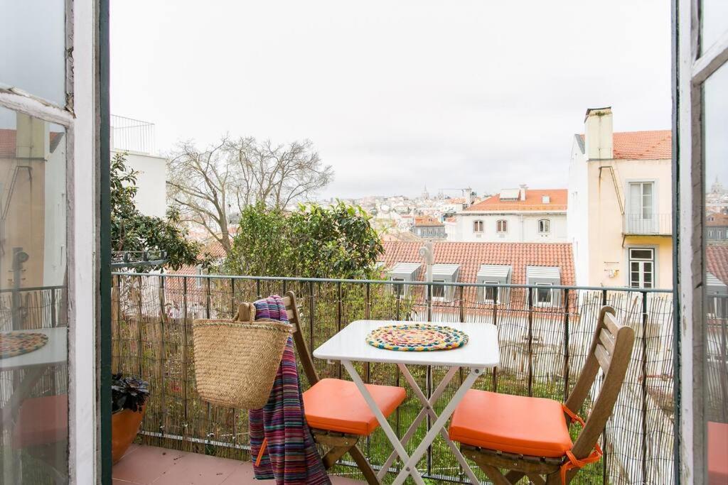 Principe Real Cool And Artistic 3 Bedrooms Flat! Lisbon Luaran gambar